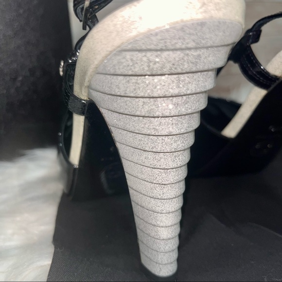 Authentic Chanel glitter Slingback heels h the - Picture 10 of 16